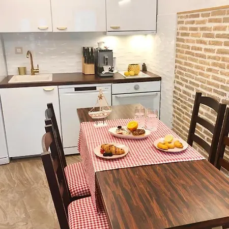 Apartament Adria - Relax - Istrian Stone House In The Heart Of The Beautiful Fishing Village - Fasana - Only Few Steps From The Sea And The Wonderful