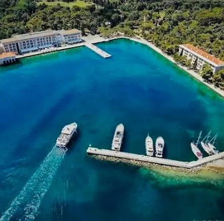 Adria - Relax - Istrian Stone House In The Heart Of The Beautiful Fishing Village - Fasana - Only Few Steps From The Sea And The Wonderful * Fažana