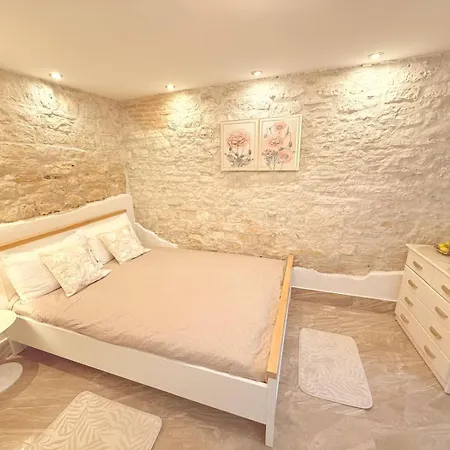 Adria - Relax - Istrian Stone House In The Heart Of The Beautiful Fishing Village - Fasana - Only Few Steps From The Sea And The Wonderful Apartament Fažana
